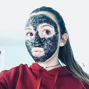 Meet your Posher, Veronica